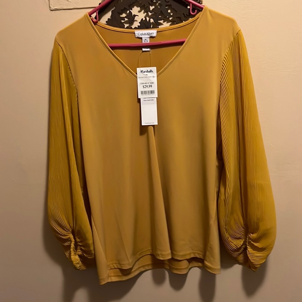 Woman’s Size Medium Mustard color blouse